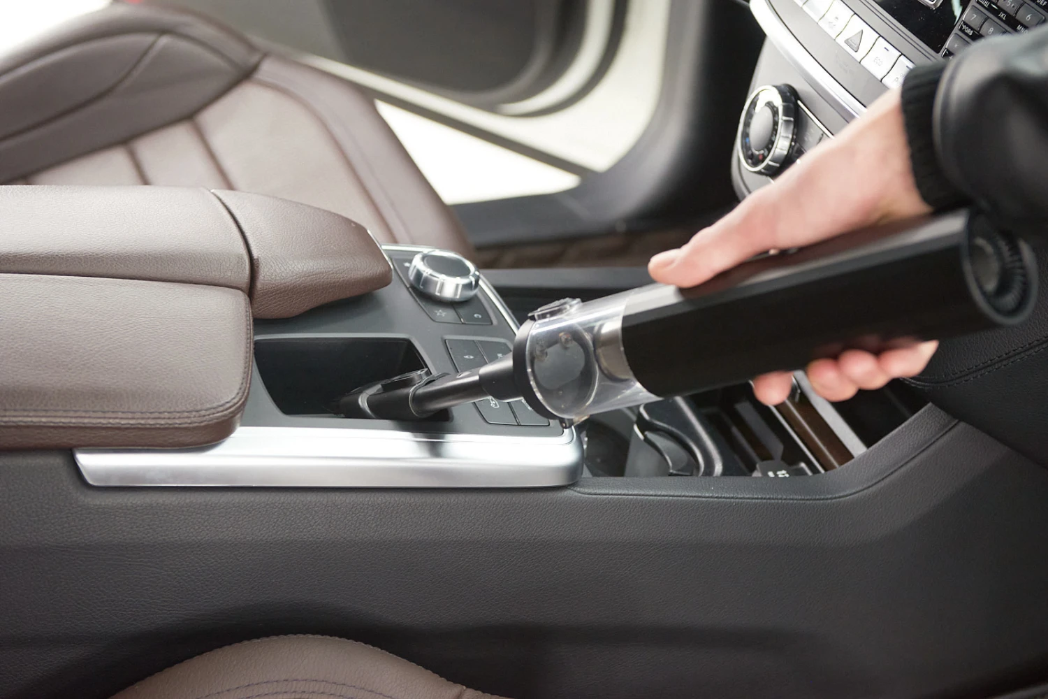 CORDLESS HANDHELD VACUUM FOR MERCEDES-BENZ GLC